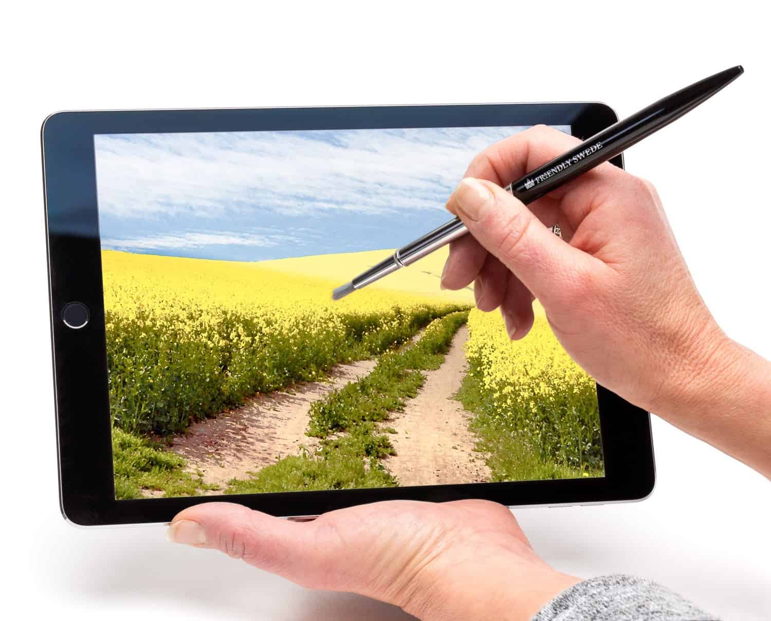 50 Fantastically Creative Gifts for Digital Painters & Artists